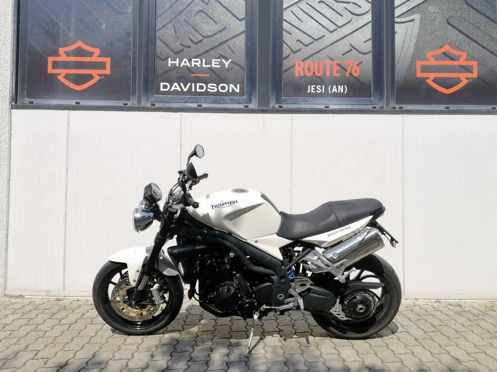 Triumph Speed Triple 1050 (2005 - 11) (4)