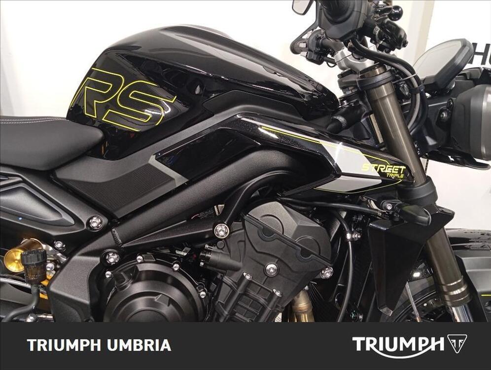 Triumph Street Triple 765 RS (2023 - 24) (2)