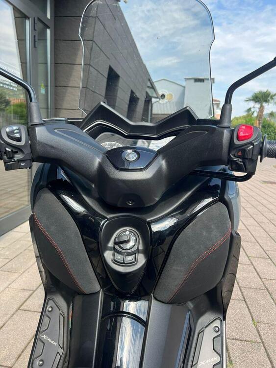 Yamaha X-Max 300 Tech Max (2020) (3)