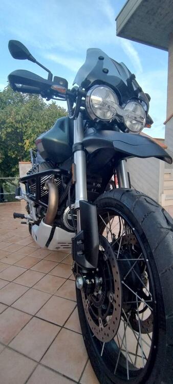 Moto Guzzi V85 TT (2021 - 23) (4)