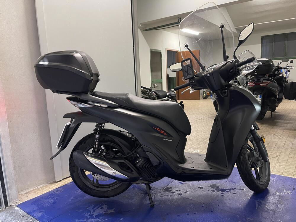 Honda SH 150i (2020 - 24) (4)