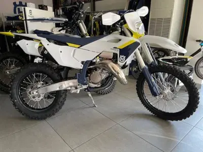 Husqvarna TE 125 (2025) nuova