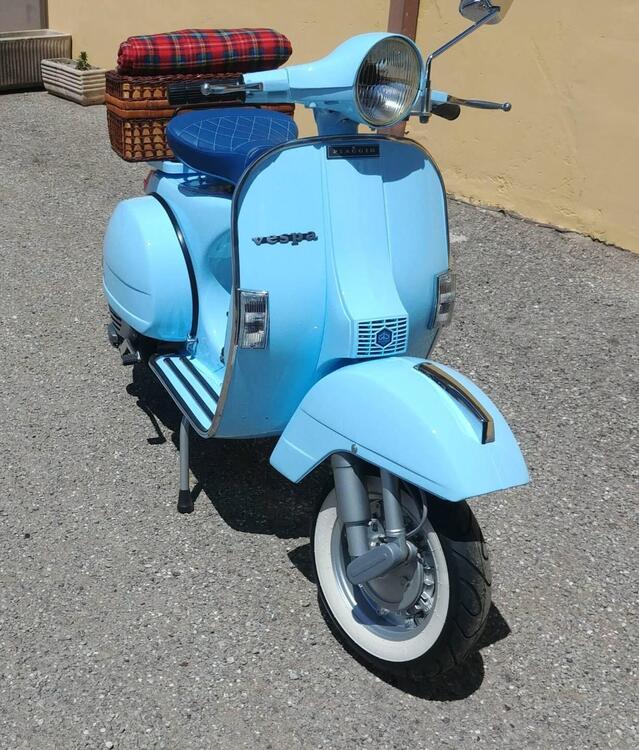 Piaggio VESPA 200 E (3)