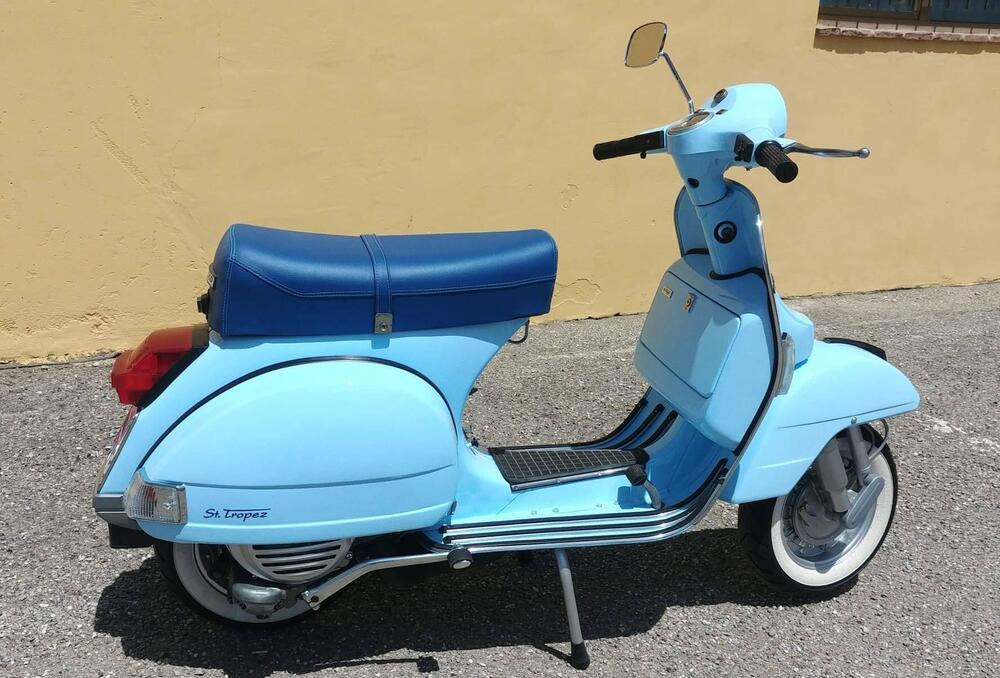 Piaggio VESPA 200 E (5)