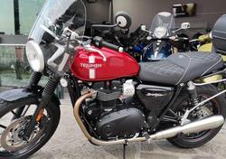 Triumph Street Twin 900 (2017 - 18) usata