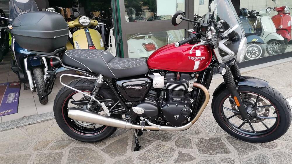 Triumph Street Twin 900 (2017 - 18) (2)