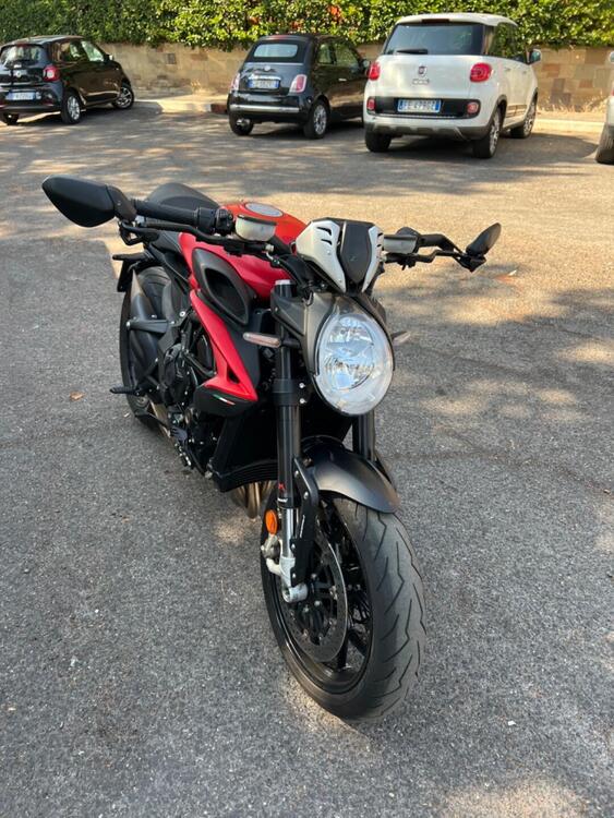 MV Agusta Dragster 800 Rosso (2021 - 23) (2)