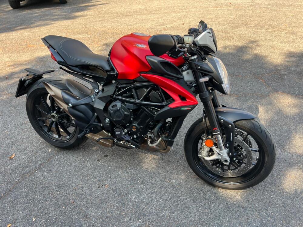 MV Agusta Dragster 800 Rosso (2021 - 23) (3)