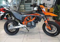 KTM 690 SMC R (2021-22) usata