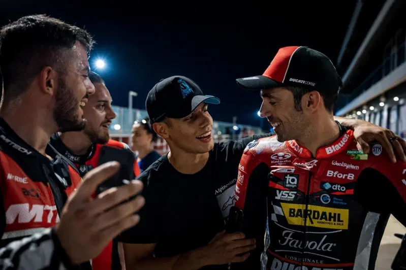 I piloti del CIV ci hanno "accolto" all'arrivo (Rinaldi, Michele Pirro)