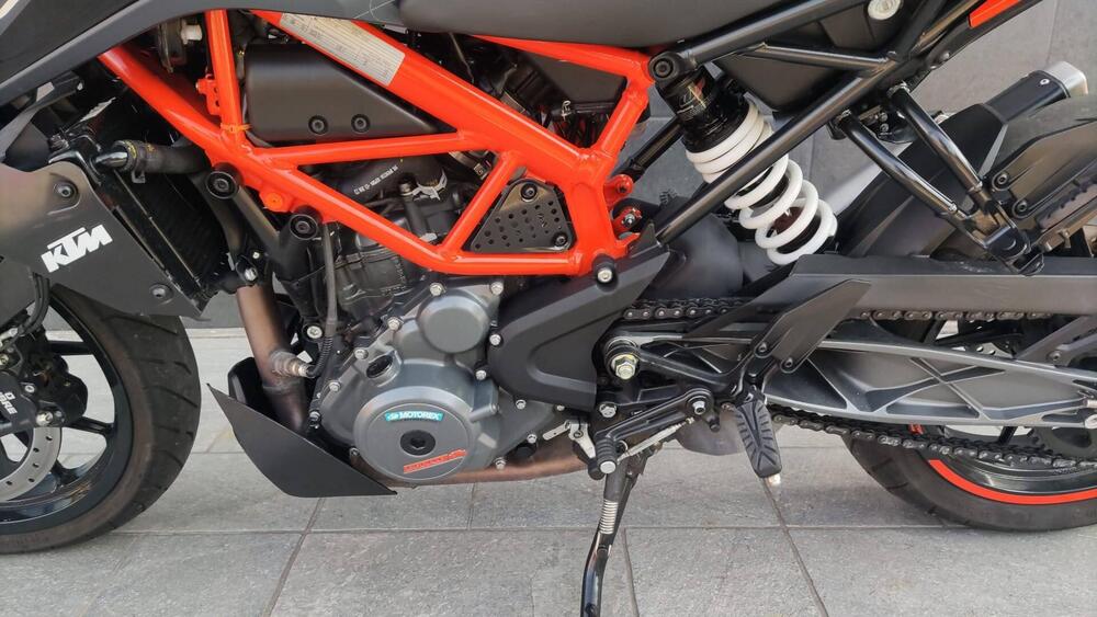 KTM 390 Duke (2021 - 23) (4)