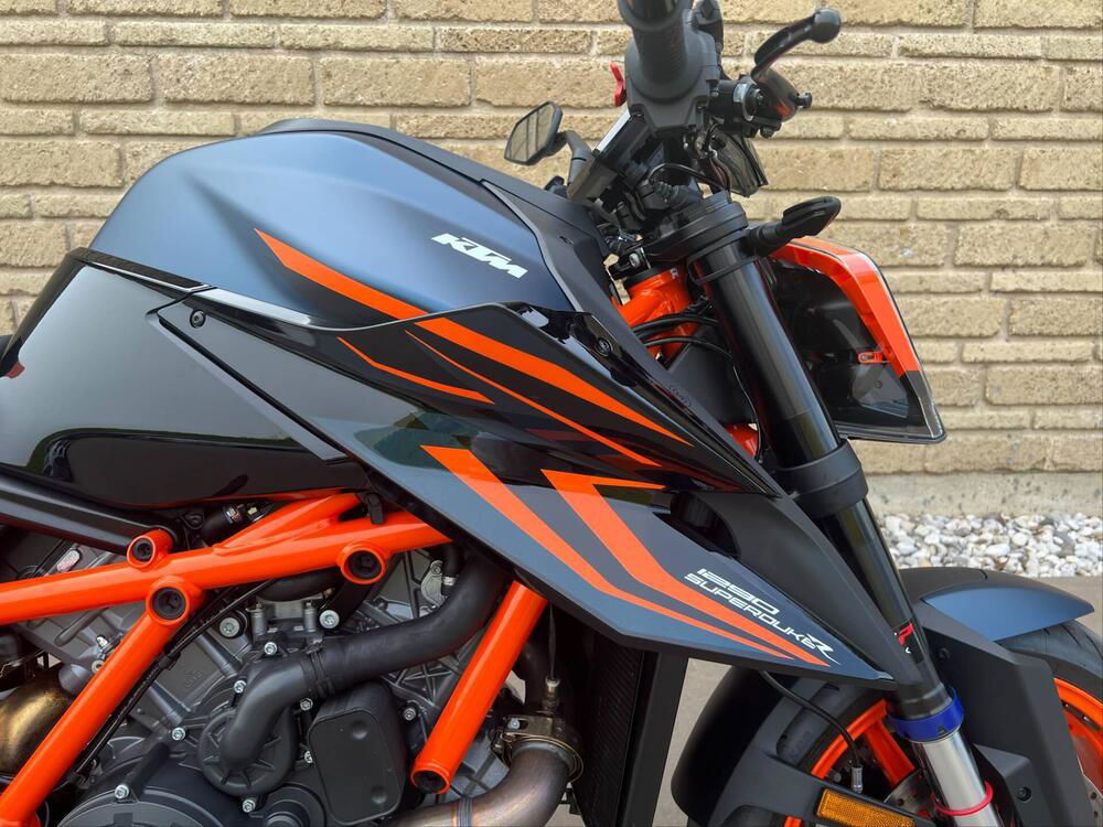 KTM 1290 Super Duke R Evo (2022 - 23) (5)