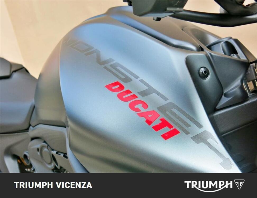 Ducati Monster 937 + (2021 - 24) (5)