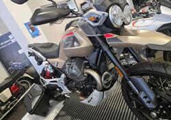 Moto Guzzi V85 TT Travel (2024) nuova