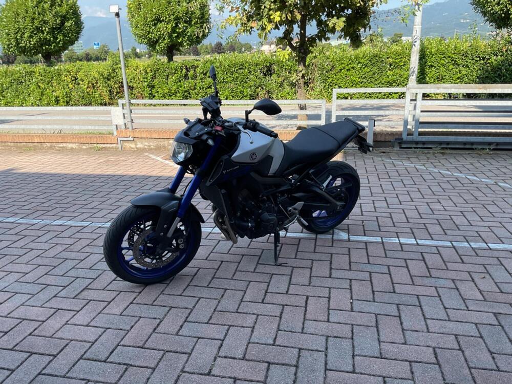 Yamaha MT-09 ABS (2016) (2)