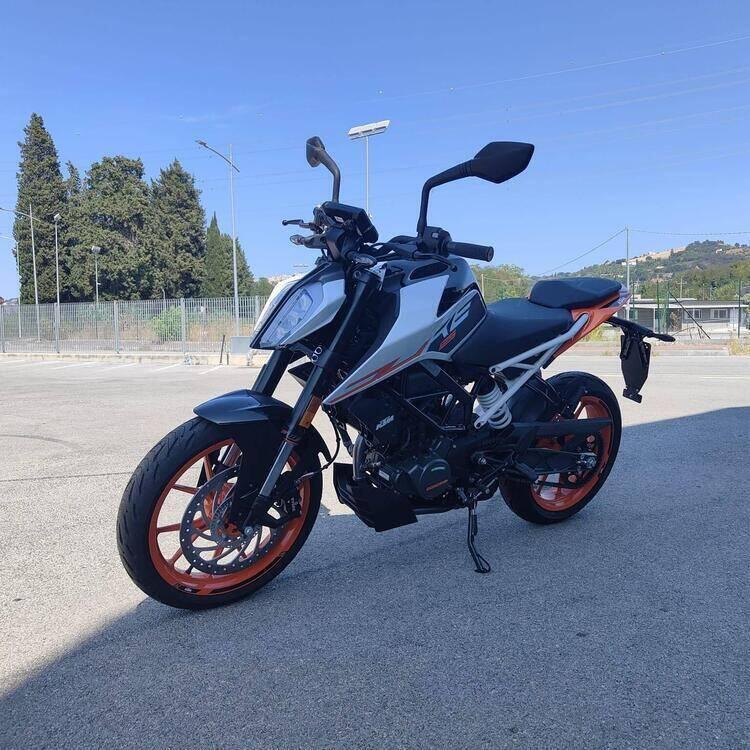 KTM 125 Duke (2021 - 23) (4)