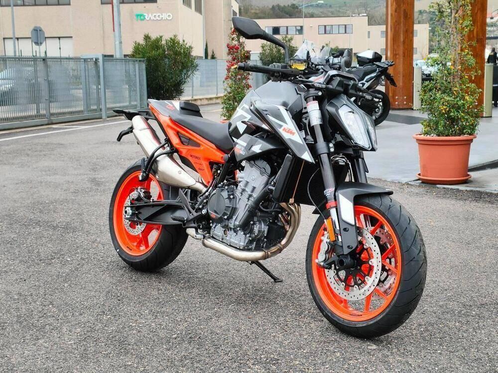 KTM 890 Duke GP (2022 - 23) (2)