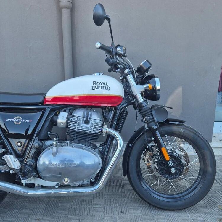 Royal Enfield Interceptor 650 (2021 - 24) (3)