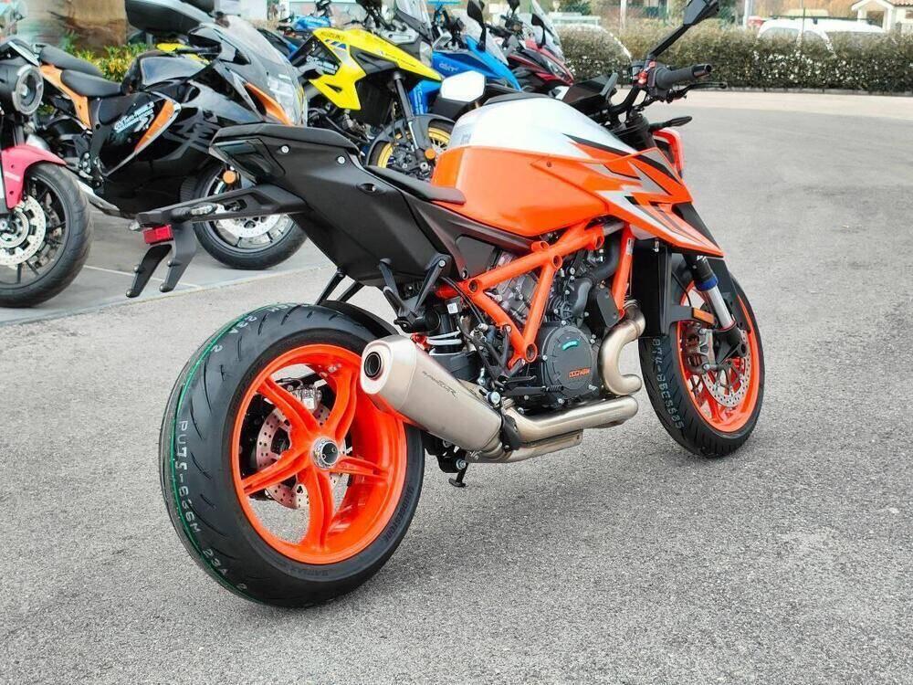 KTM 1290 Super Duke R Evo (2022 - 23) (4)