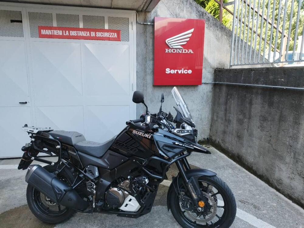 Suzuki V-Strom 1050 Machi (2021) (3)