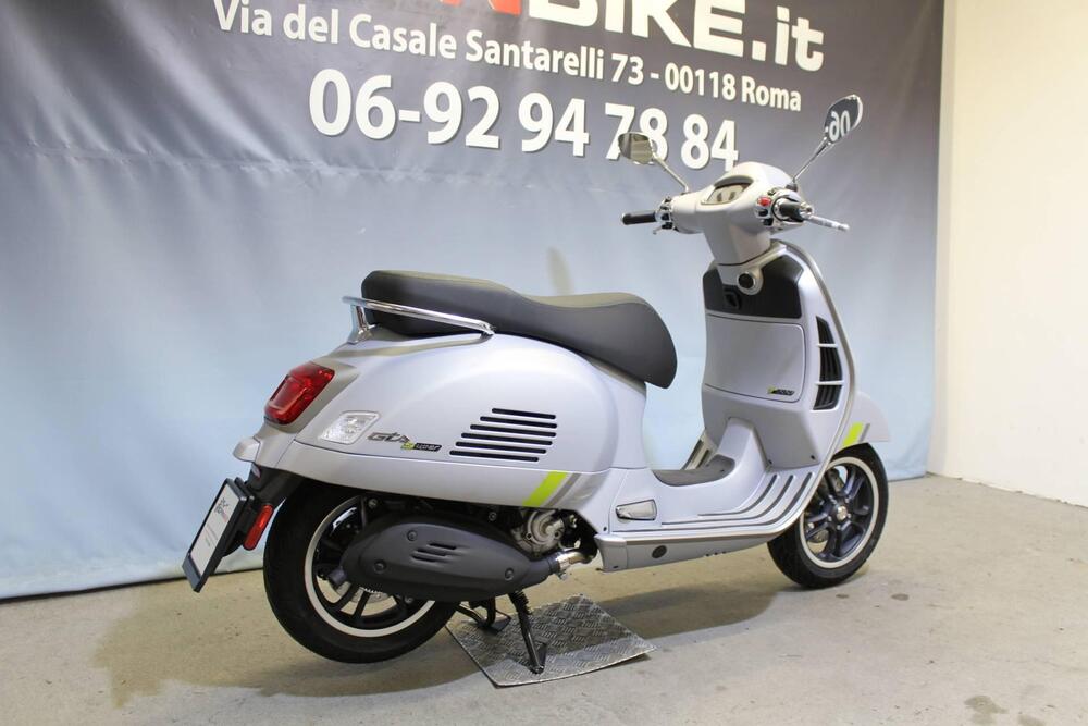 Vespa GTS 300 Super Tech (2023 - 24) (5)