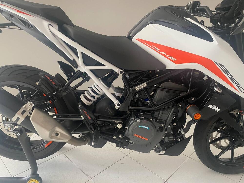 KTM 390 Duke (2021 - 23) (2)