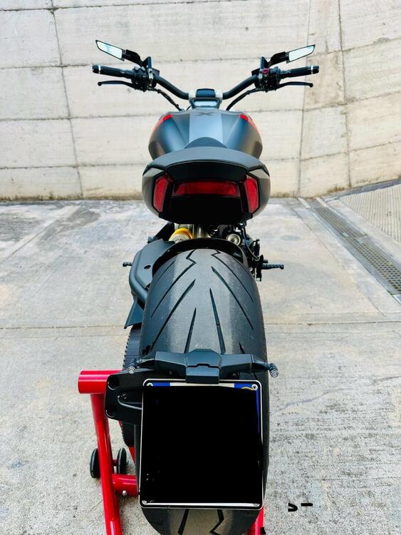 Ducati XDiavel 1262 Black Star (2021) (4)