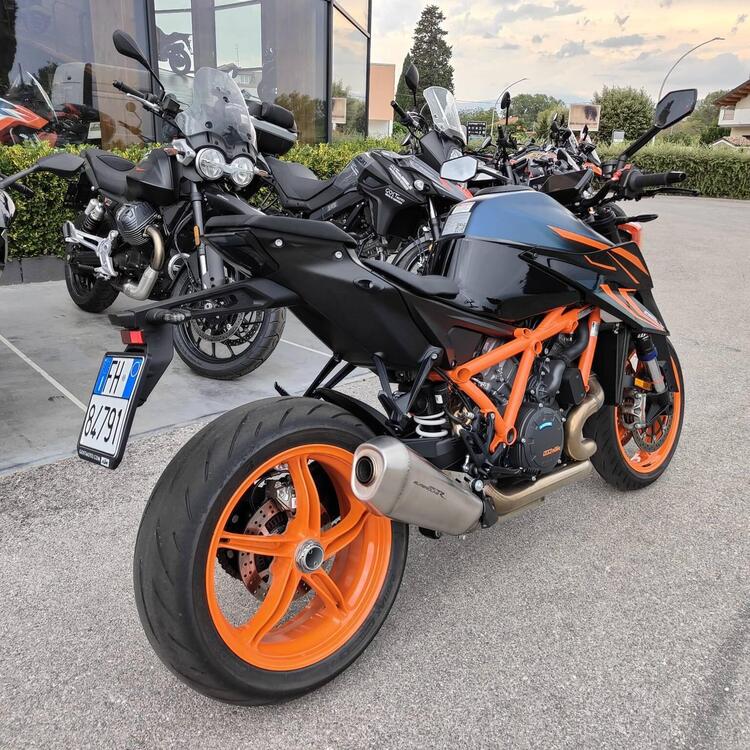 KTM 1290 Super Duke R Evo (2022 - 23) (2)