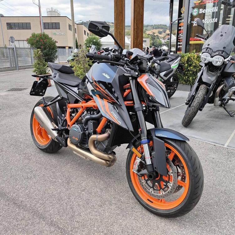 KTM 1290 Super Duke R Evo (2022 - 23) (4)