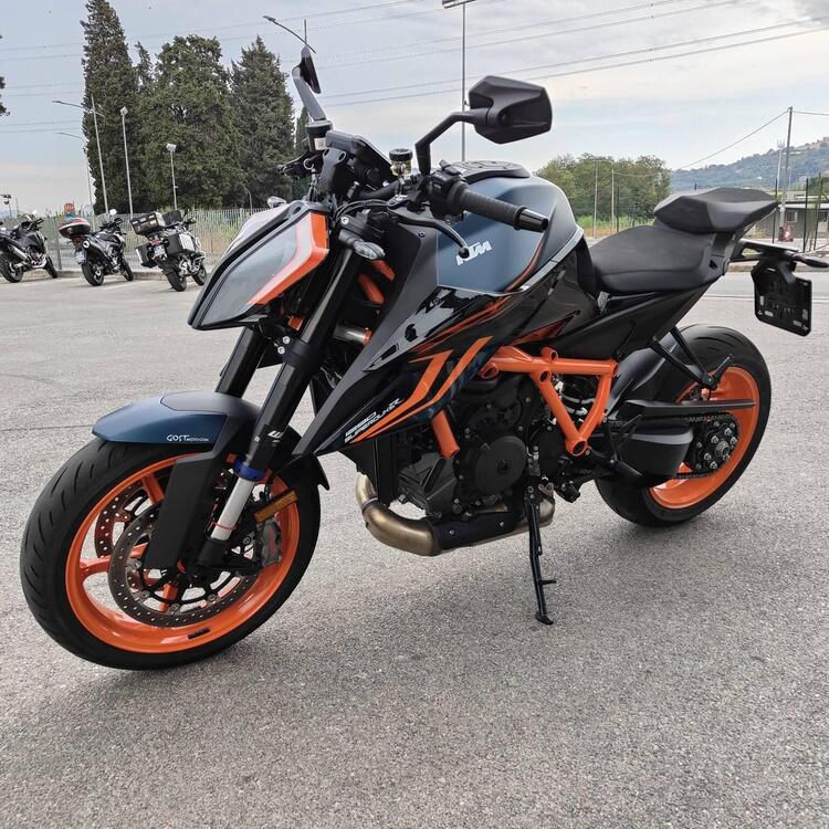 KTM 1290 Super Duke R Evo (2022 - 23) (5)