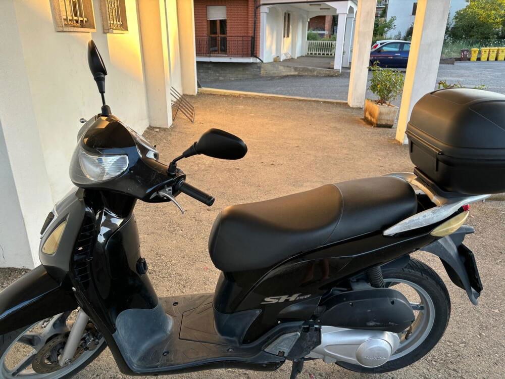 Honda SH 150 (2000 - 06)