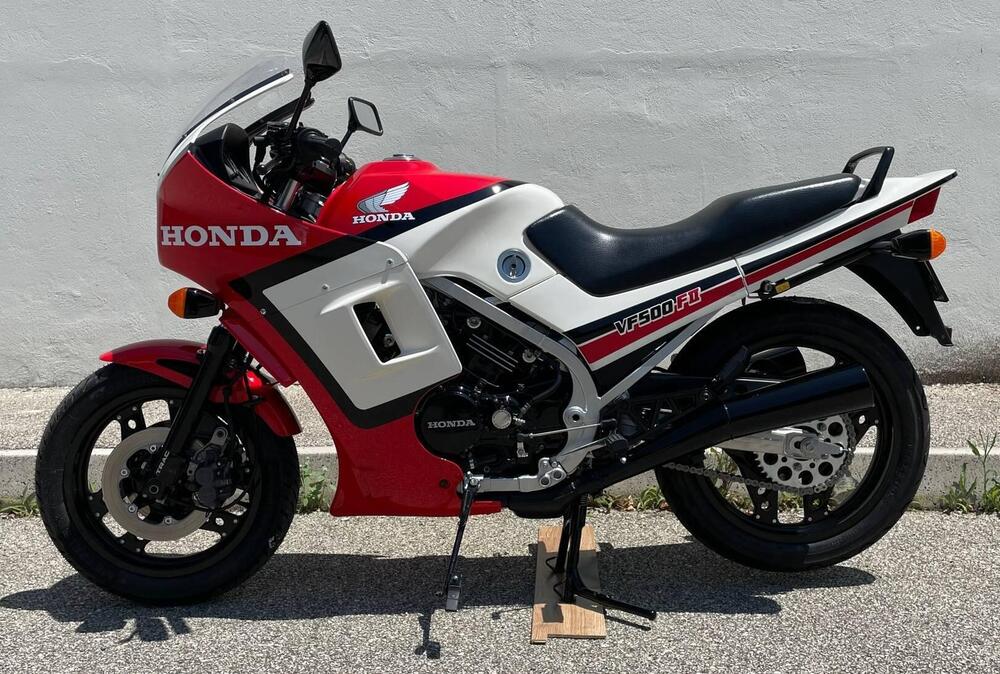 Honda VF 500F2