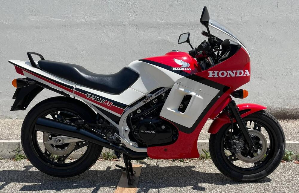 Honda VF 500F2 (4)