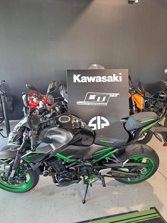 Kawasaki Z 900 (2021 - 24) (4)