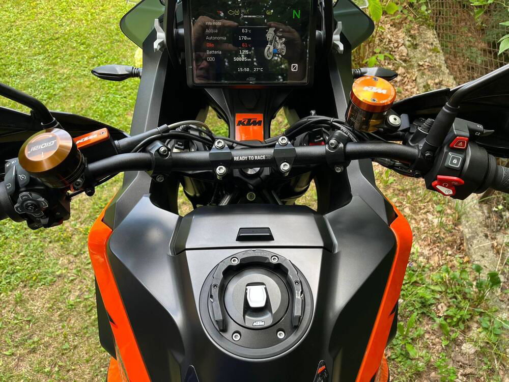 KTM 1290 Super Adventure S (2021) (4)