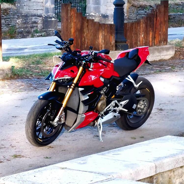 Ducati Streetfighter V4 1100 S (2020) (3)