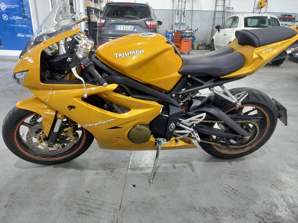 Triumph Daytona 675 (2006 - 08) (3)