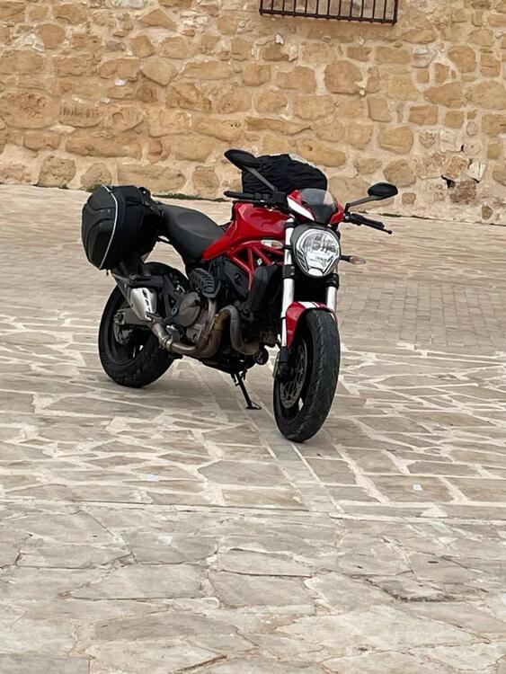 Ducati Monster 821 Stripe ABS (2015 - 17)