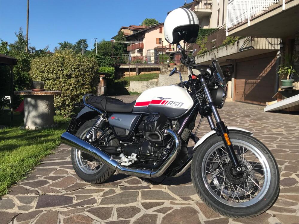 Moto Guzzi V7 Special Edition (2022 - 24) (5)