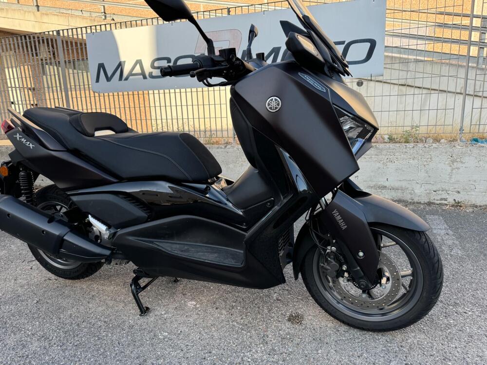 Yamaha X-Max 300 Tech Max (2021 - 24) (2)