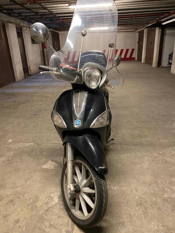 Piaggio Liberty 125 3V Full Optional (2013 - 15) (2)