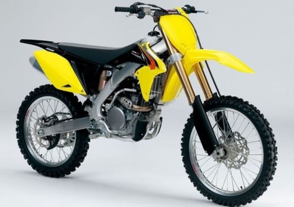 Suzuki RM-Z 250 (2016)