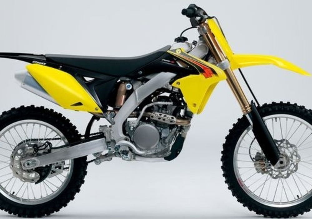 Suzuki RM-Z 250 (2016) (2)