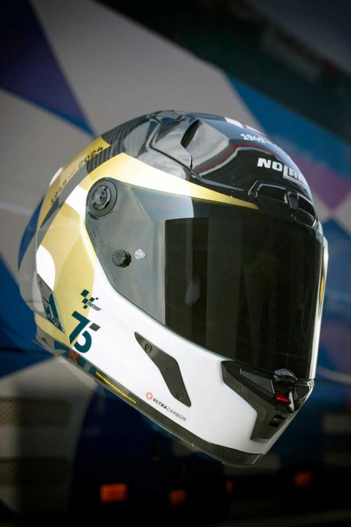 Nolan ha celebrato a Silverstone i 75 anni della MotoGP