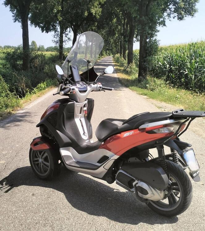 Piaggio Mp3 300 ie Yourban ERL (2011 - 17) (2)