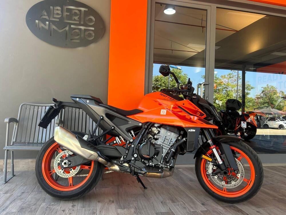 KTM 990 Duke (2024)