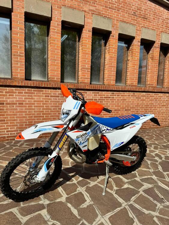 KTM EXC 300 TBI Six Days (2024) (2)