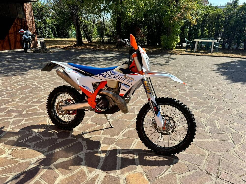 KTM EXC 300 TBI Six Days (2024) (5)