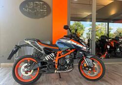 KTM 390 Duke (2024) usata