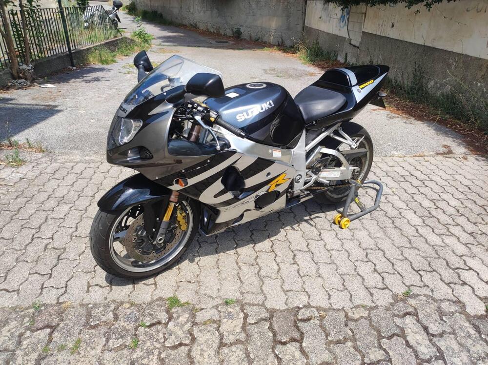 Suzuki GSX R 1000 (2000 - 02) (2)